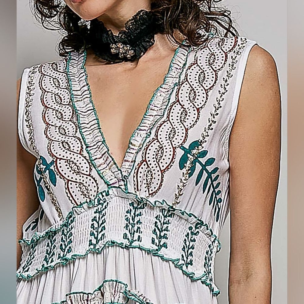 POL Floral Embroidered Sleeveless Tiered Dress w Smocked Waistband sz Large - Picture 3 of 7